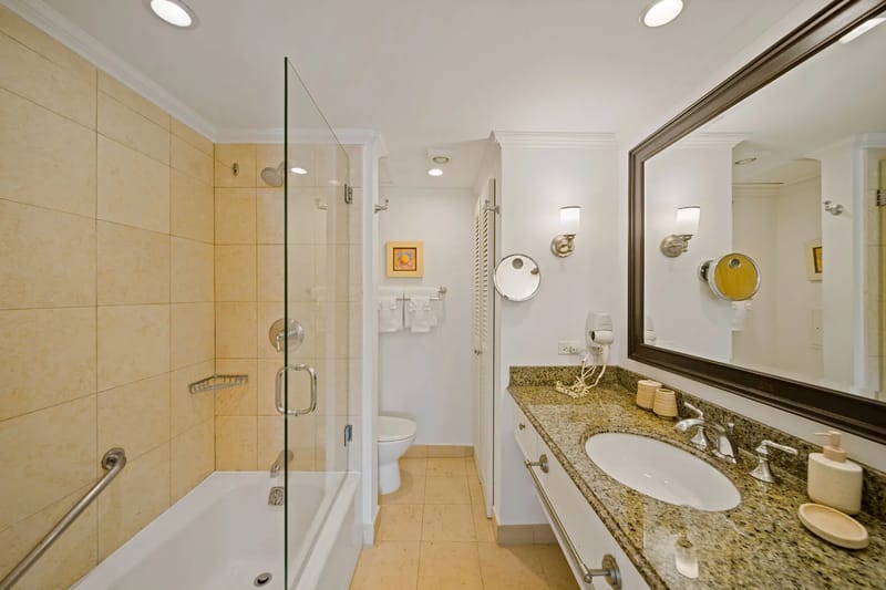Glitter Bay Estate 112