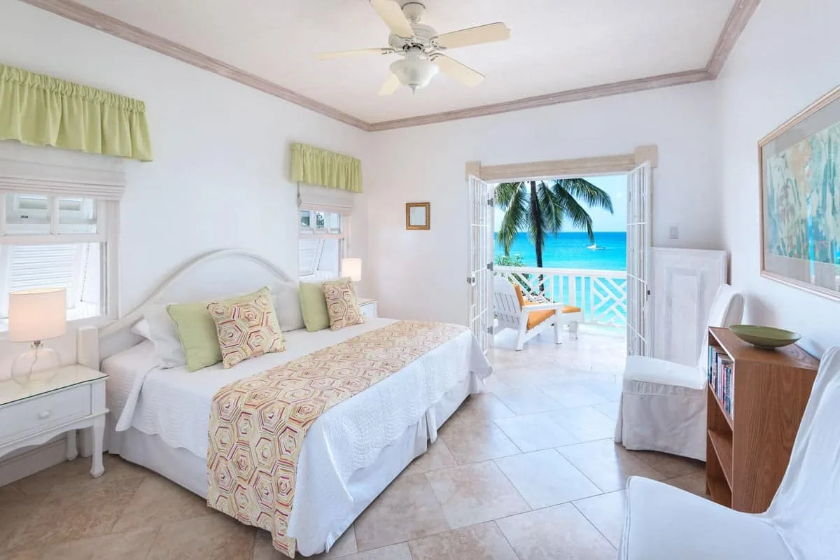 Mahogany Bay – Seashells