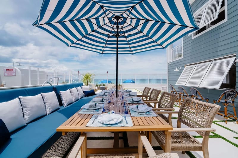 Sea Breeze Beach Villa (4 bed)