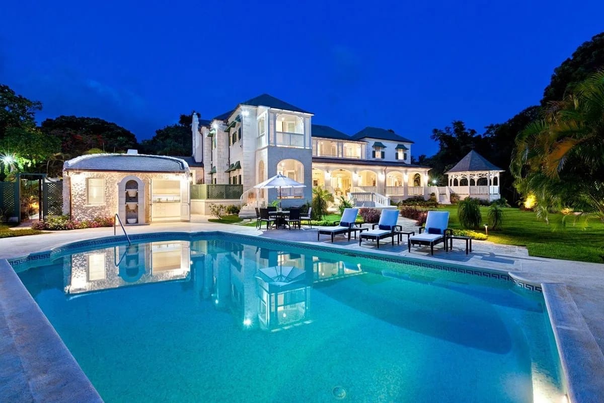 Sandy Lane – Windward