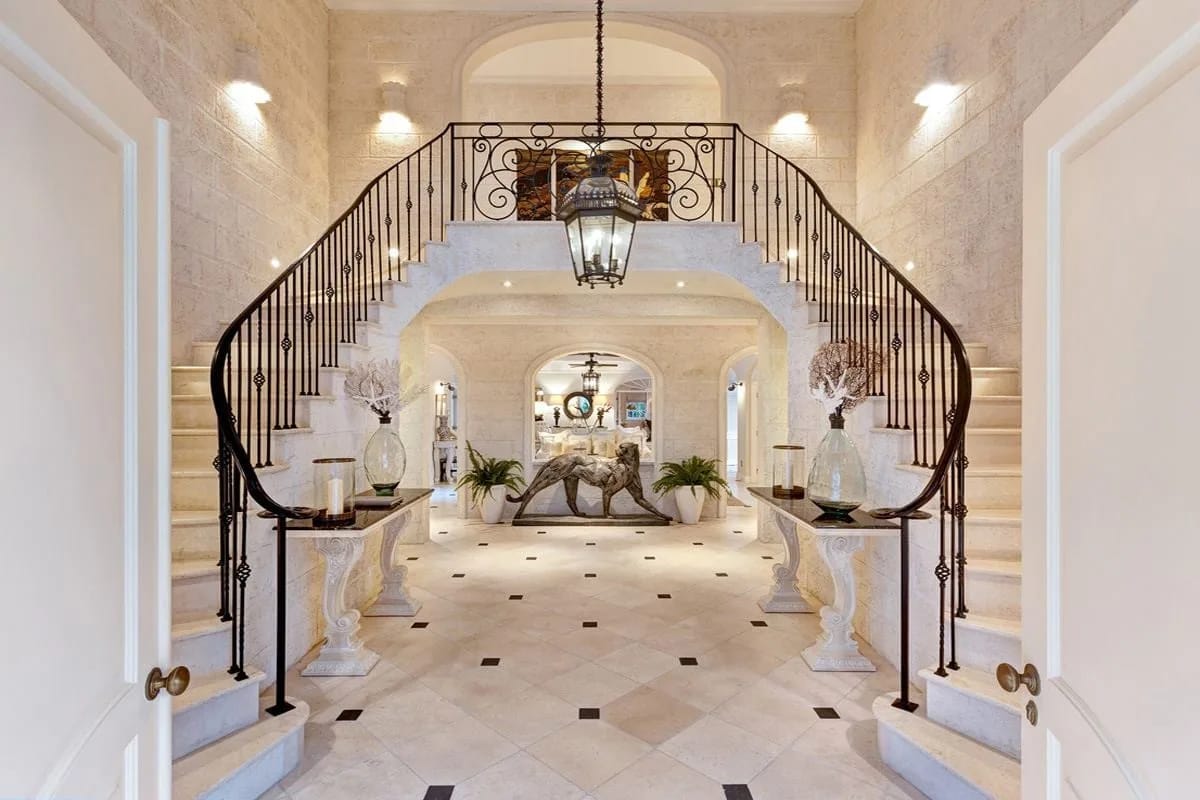 Sandy Lane – Windward