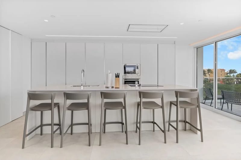 A360.W22 - Panoramic Oceanview 3BR at Eagle Beach