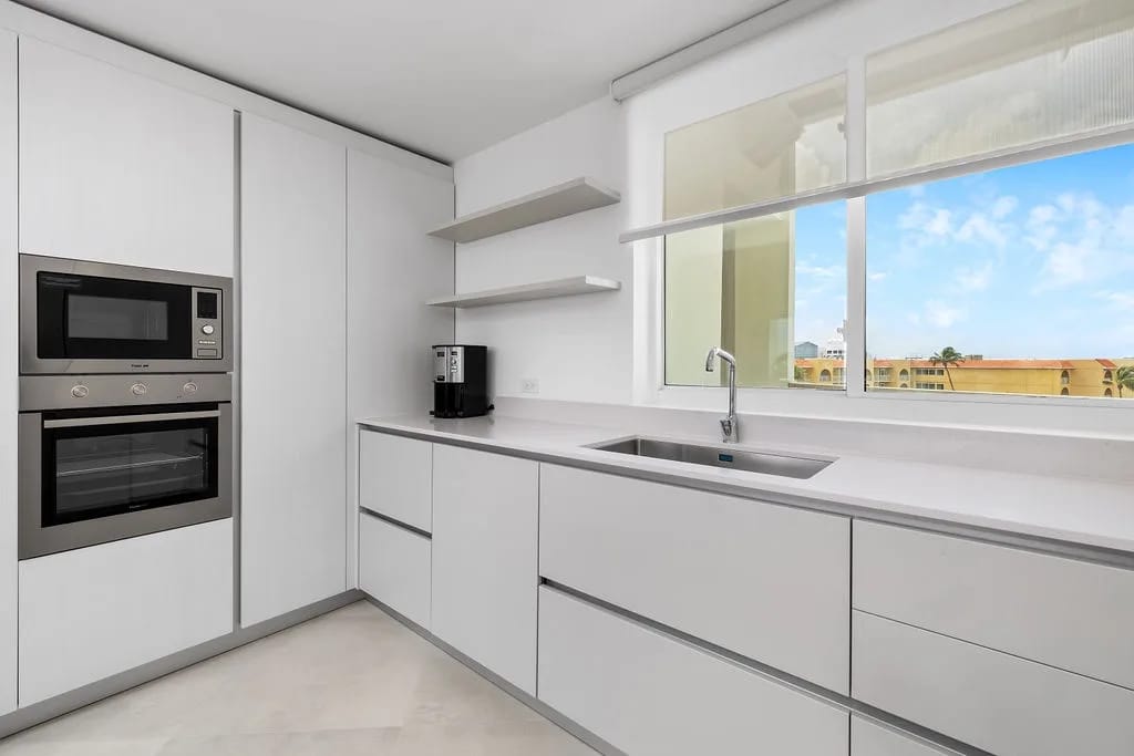 Sunny Side Stay property image.