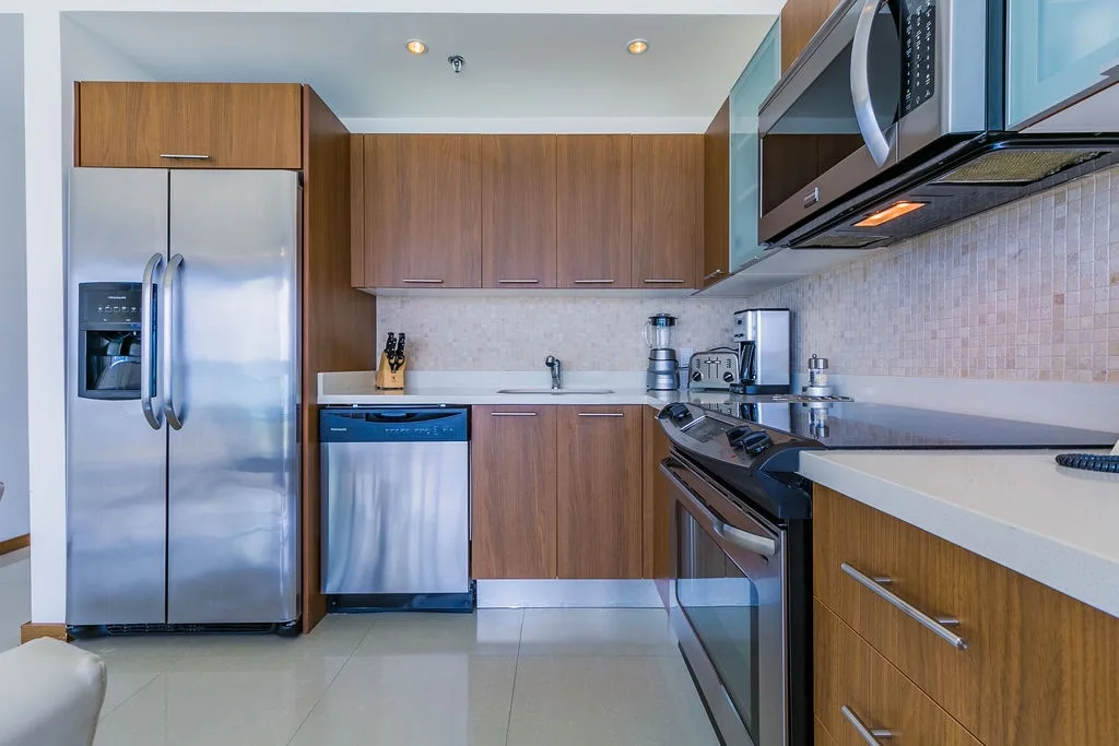 1BS-Blue514 - All you need is the beach and an Ocean View!