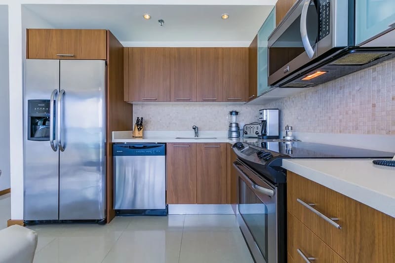 1BS-Blue514 - All you need is the beach and an Ocean View!