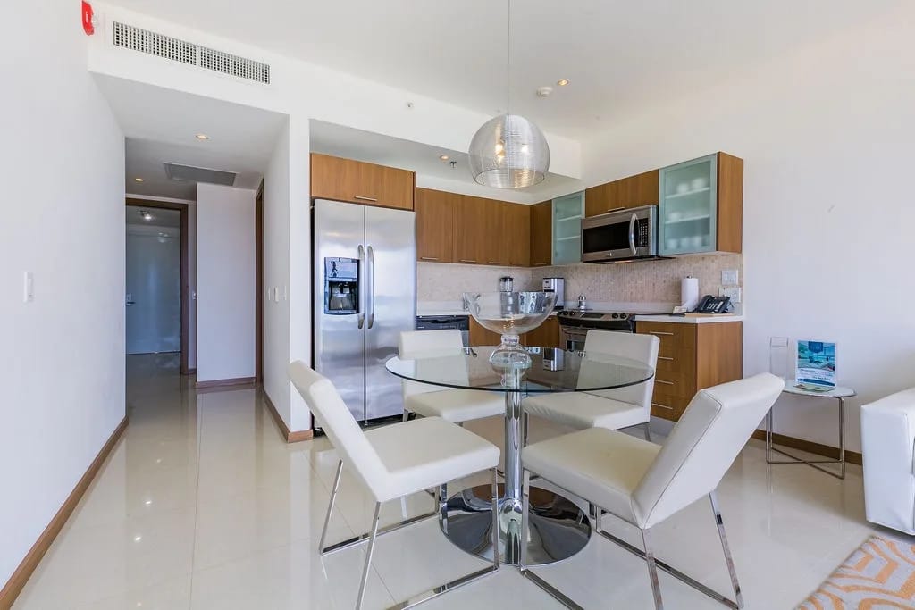 1BS-Blue514 - All you need is the beach and an Ocean View!