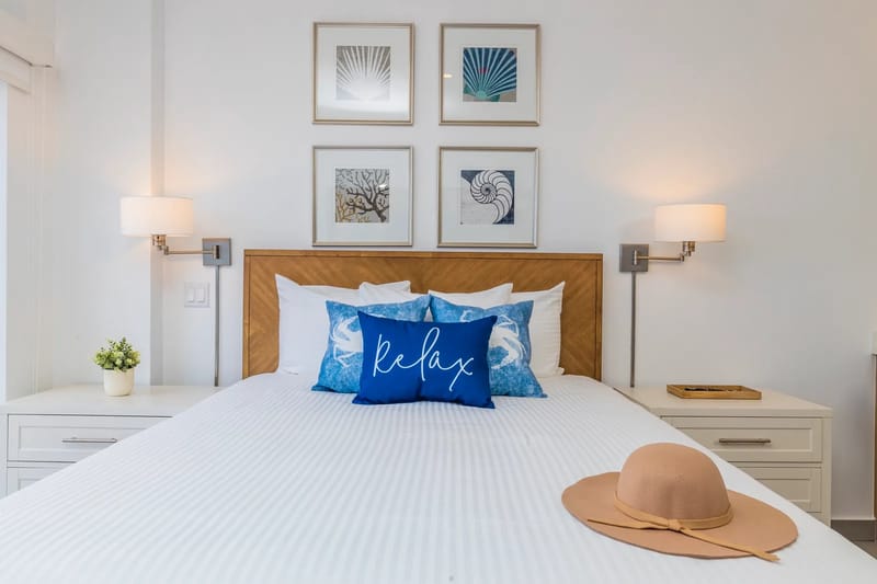 HH-Studio503S - Love Where U Live and Stay, Turquoise view Studio