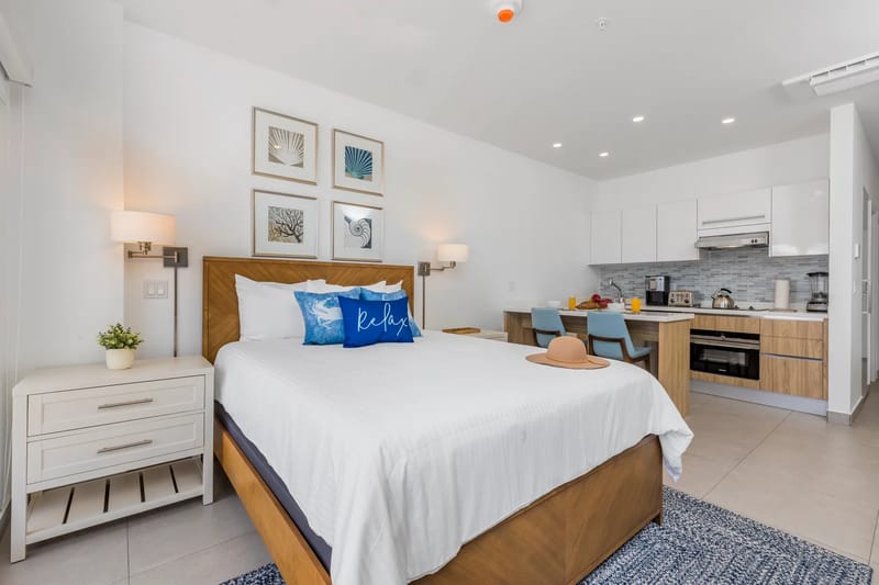 HH-Studio503S - Love Where U Live and Stay, Turquoise view Studio