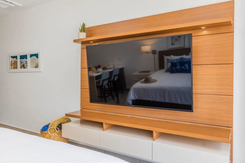 HH-Studio503S - Love Where U Live and Stay, Turquoise view Studio
