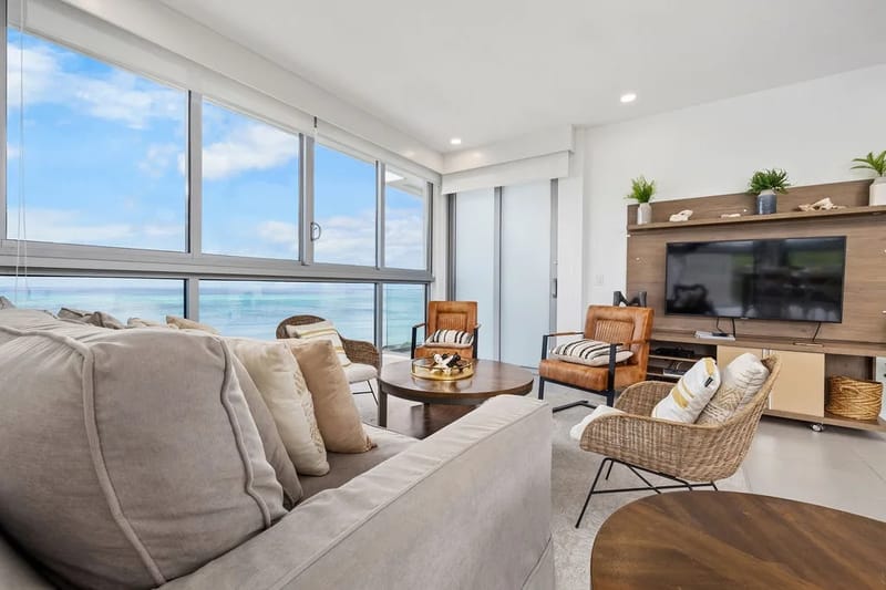 3BS-Azure716 - Modern Oceanfront Getaway Apt. Azure - 716