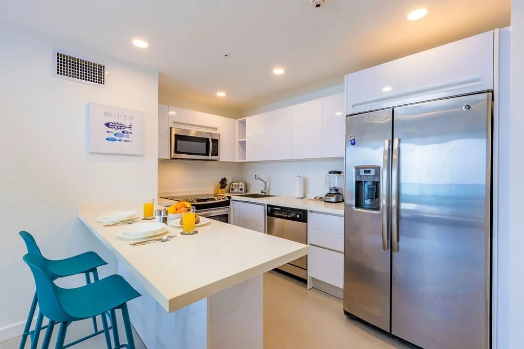 2BPH-AzurePH1-2 - The coziest ocean-view penthouse for 5!