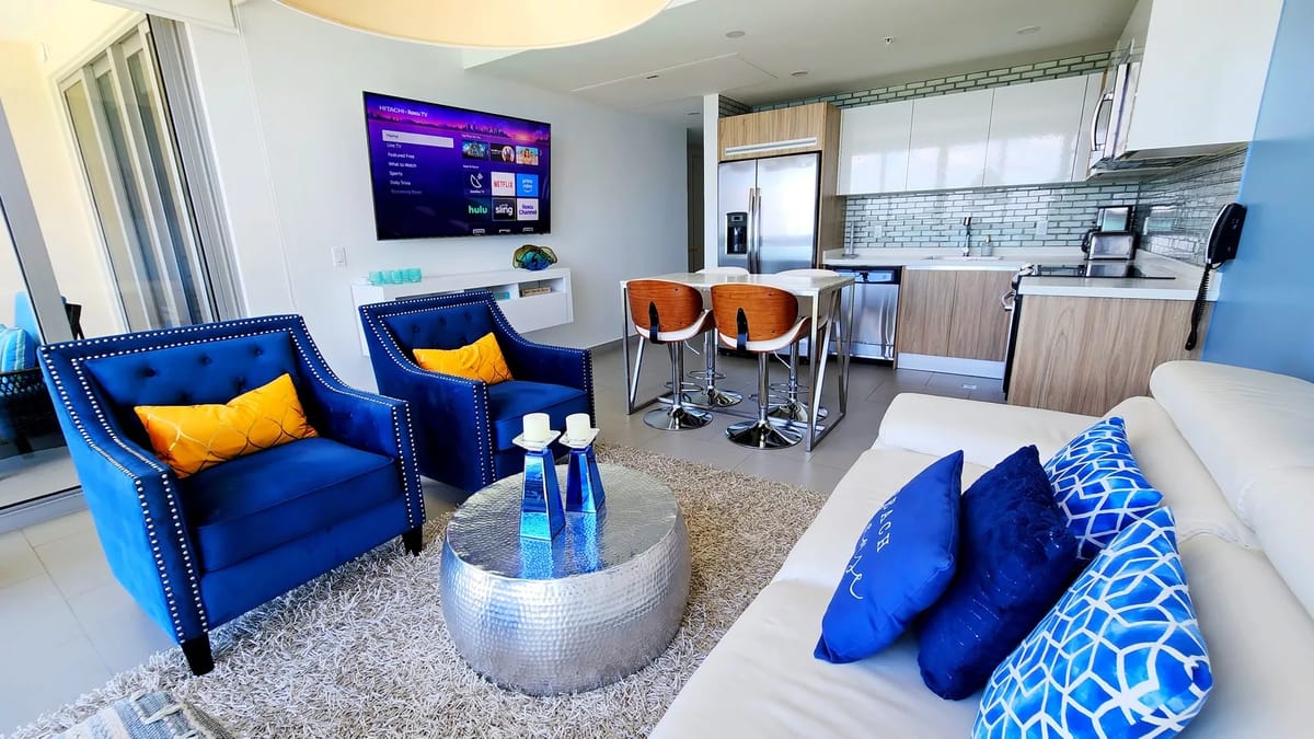 2BS-Azure623 - Author’s Beach Chic Ocean View Condo
