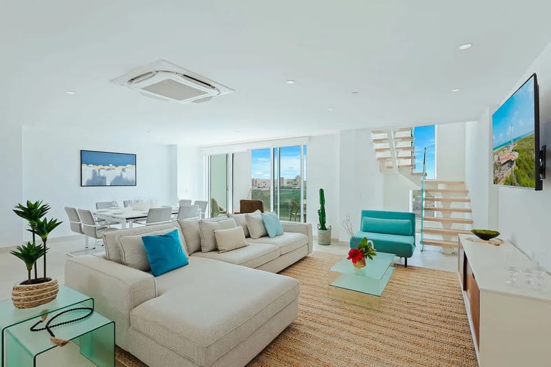 A360.E62- Luxury 3BR Suite with Terrace Near Eagle Beach