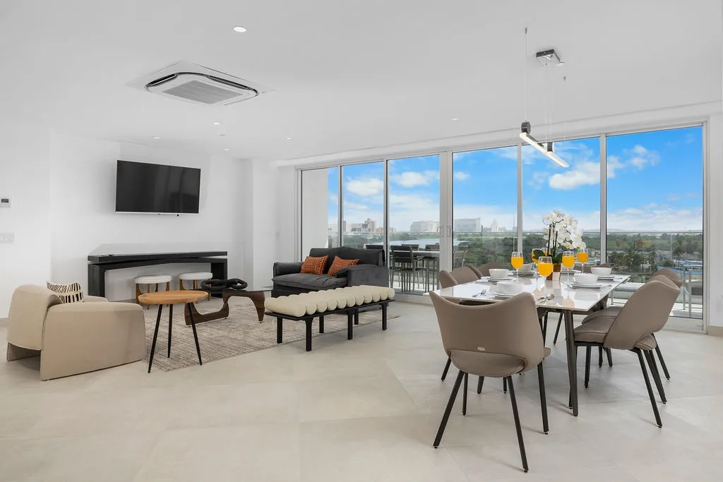 A360.E41-Spacious 3BR in Top Location- Beachwalk Bliss