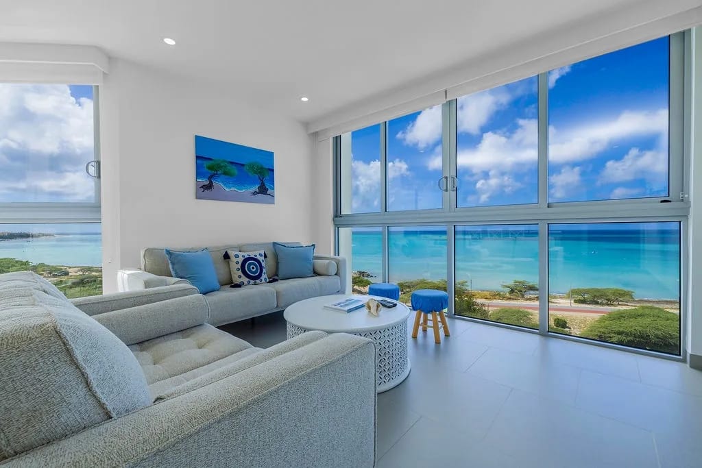 3BS-Azure628 - Exclusivo apartamento en esquina frente al mar de 3 dormitorios y 3 baños