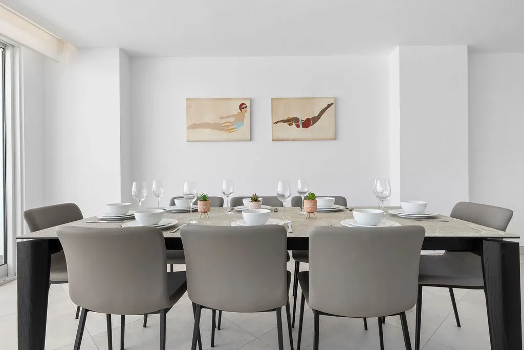 A360.E11 - Stylish 3BR Condo at Eagle Beach