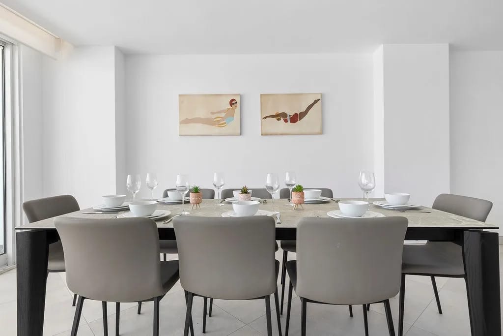 A360.E11 - Stylish 3BR Condo at Eagle Beach