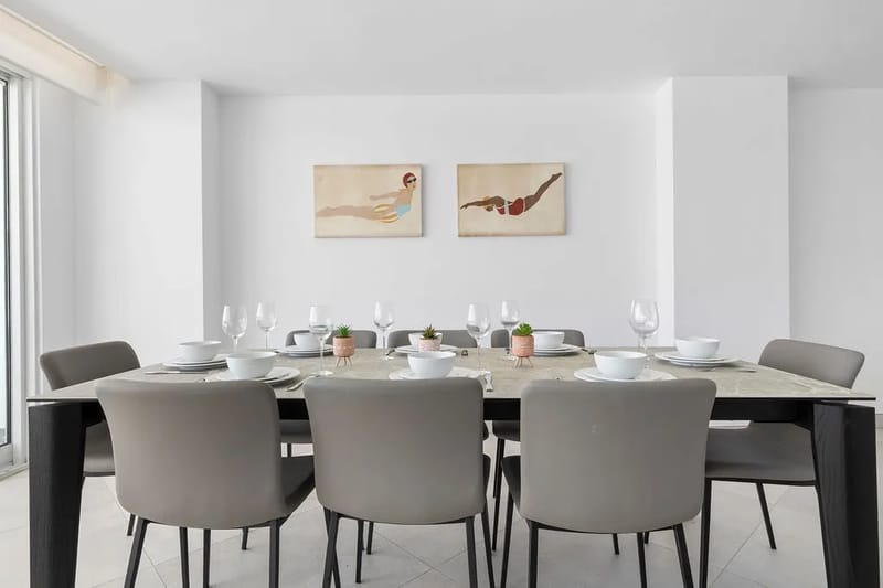 A360.E11 - Stylish 3BR Condo at Eagle Beach