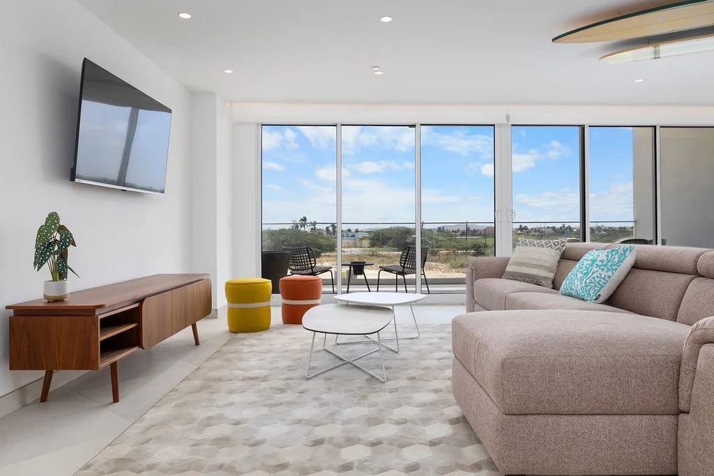 A360.E11 - Elegante apartamento de 3 dormitorios en Eagle Beach