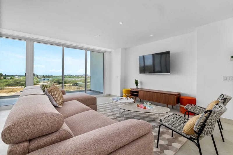 A360.E22 - Prime Beachside Stay | Modern 3BR Retreat
