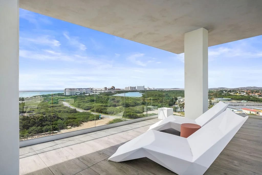 A360.W63 - Apartamento de lujo de 3 dormitorios con terraza en la azotea y vistas de 360° de Aruba