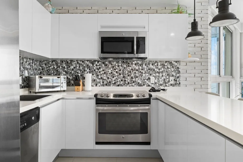 2BSDLX-Azure Ocean View Apartment in Aruba