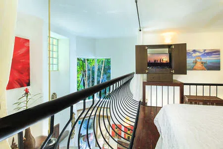 Royal Palms 4