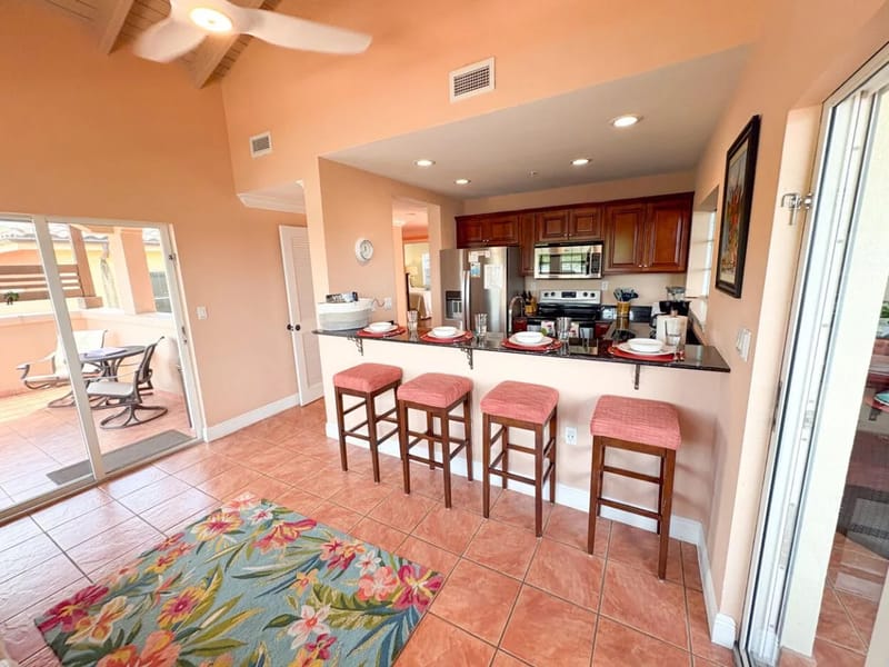 Kitchen and bar area