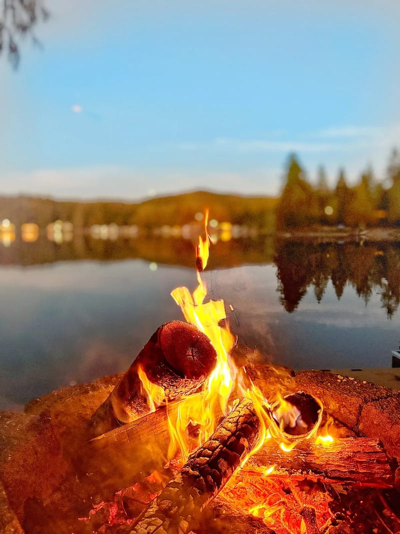 Ellie’s Lake House