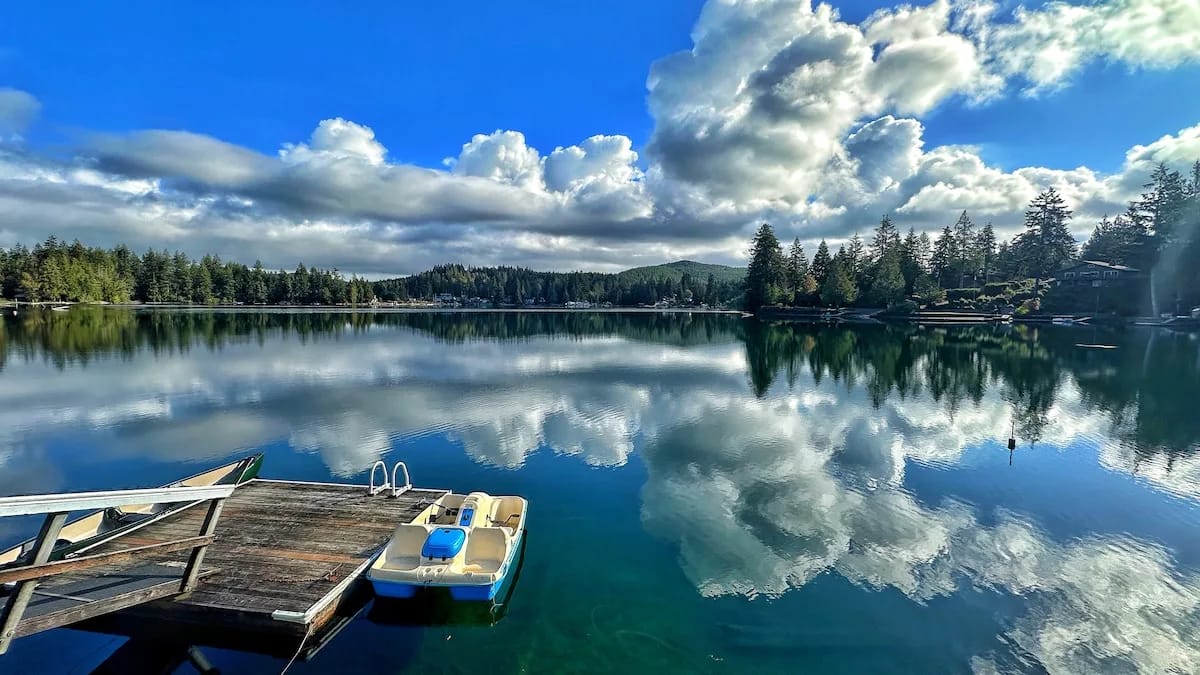 Ellie’s Lake House