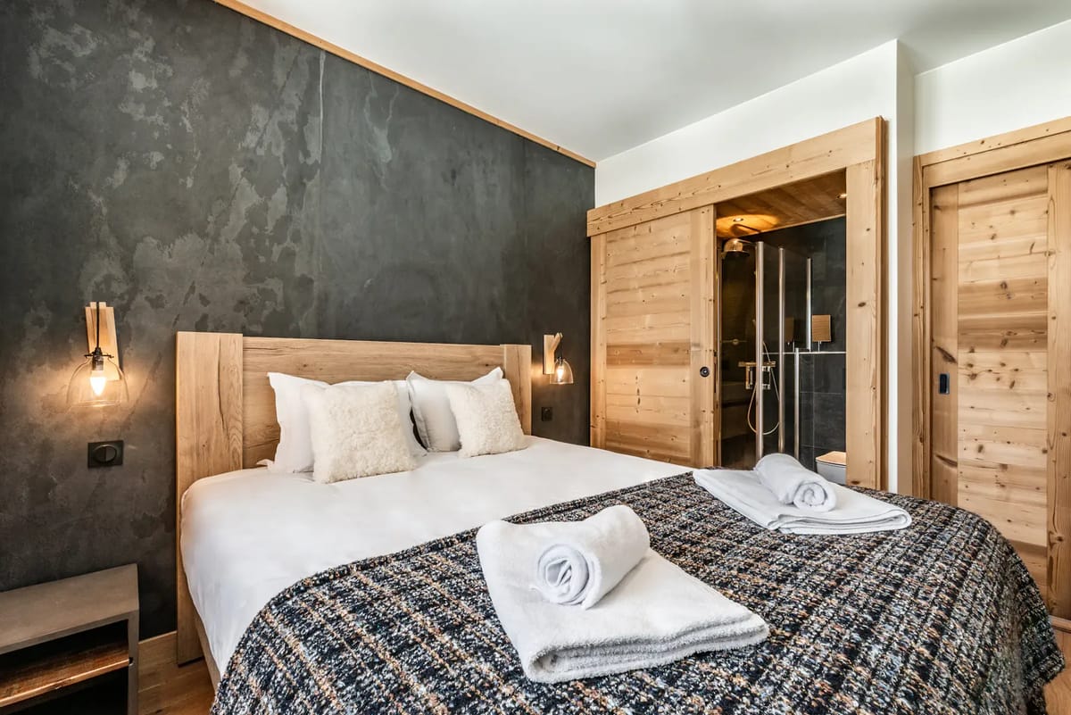 Ensuite Bedroom 1