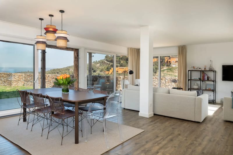 Spacious living room sea view Casa Ciudamar Costa Brava