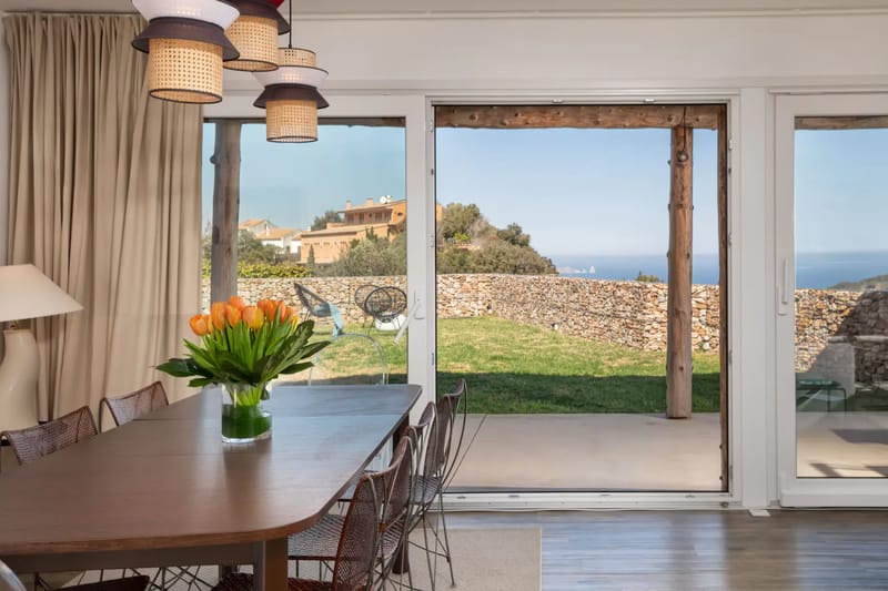 Spacious living room sea view Casa Ciudamar Costa Brava