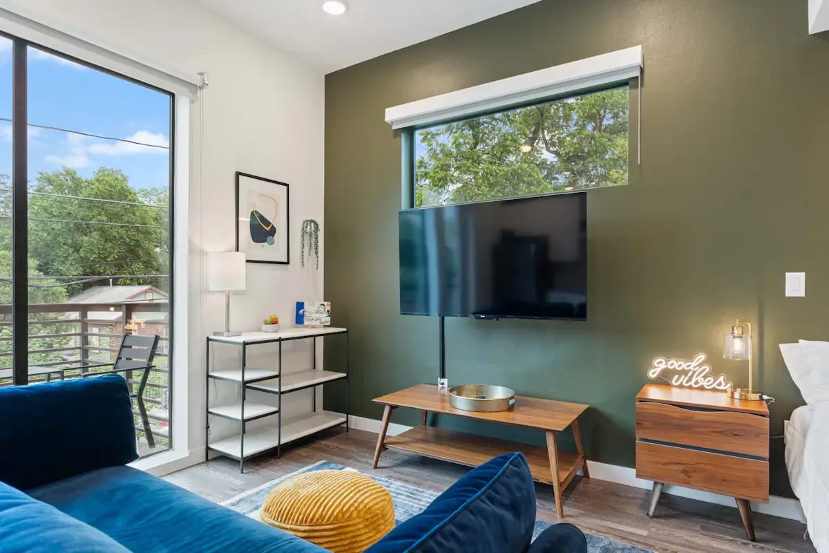 Apartment Prickly Pear