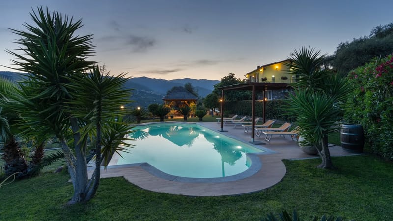 VILLA VITTORIO 6+2 - Liguria