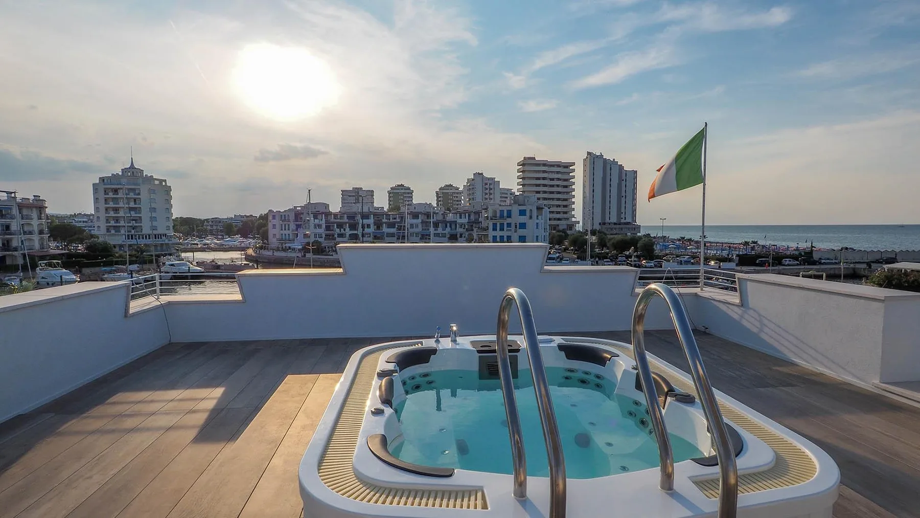 PORTOVERDE BEACH VILLA 12 - Emilia Romagna