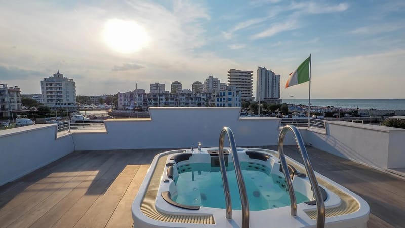PORTOVERDE BEACH VILLA 12 - Emilia Romagna