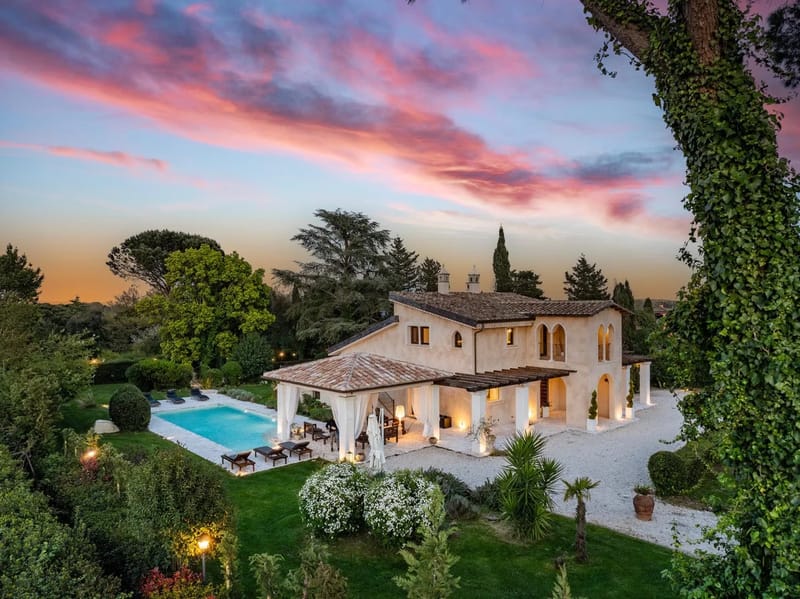 VILLA CORTE SANT'ANNA 6+2 - Lazio