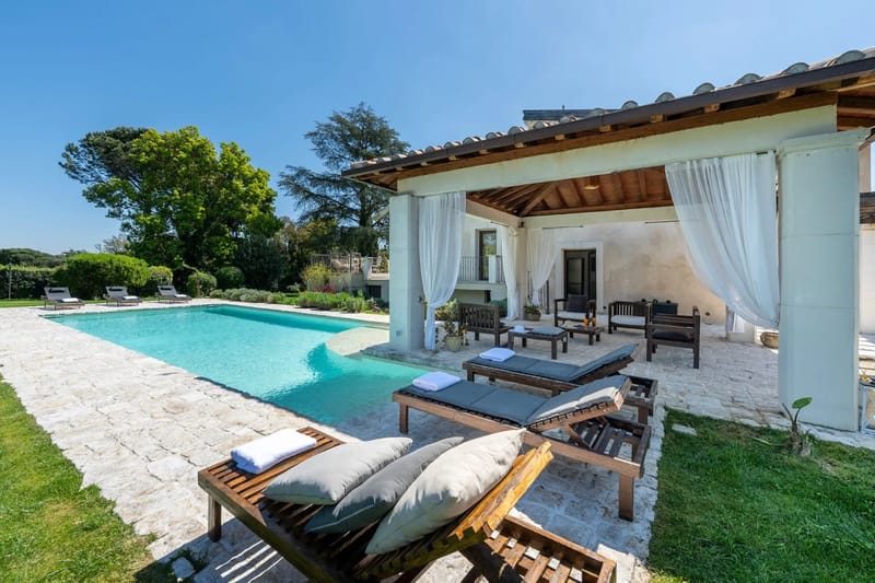 VILLA CORTE SANT'ANNA 6+2 - Lazio