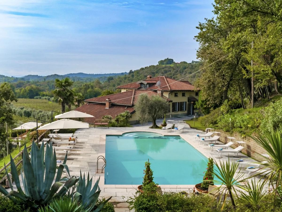 TENUTA NAVELLI 12+2 - Lombardy