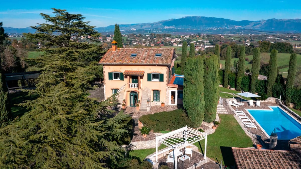 TENUTA CAVI 10 - Lazio