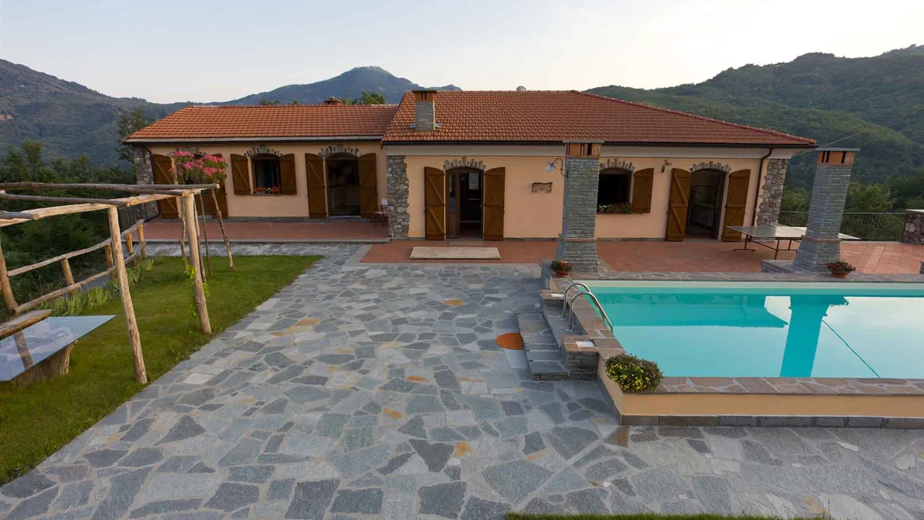 VILLA ARBEIO 8+6 - Liguria