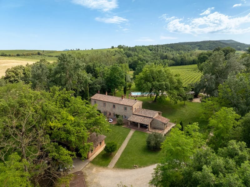 IL MOLINACCIO 14+2 - Tuscany