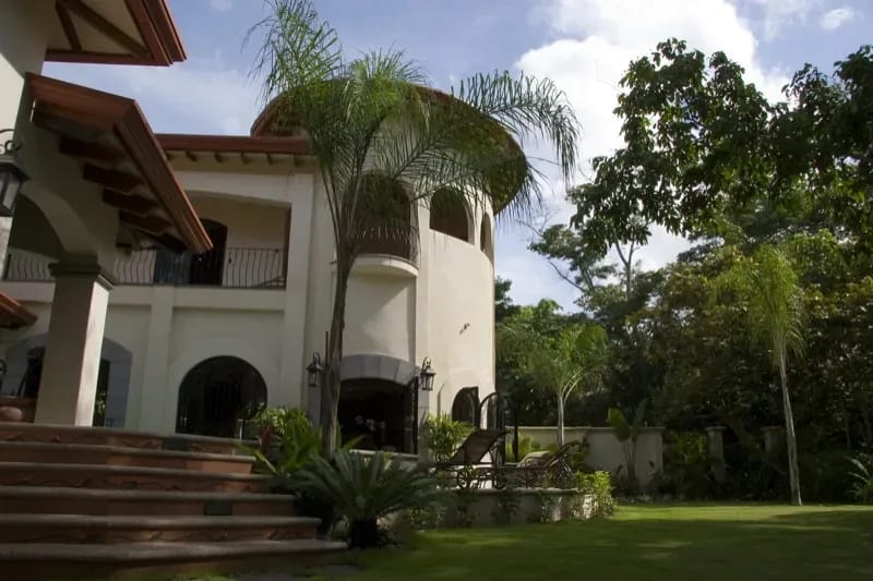pool-and-lush-tropical-gardens-