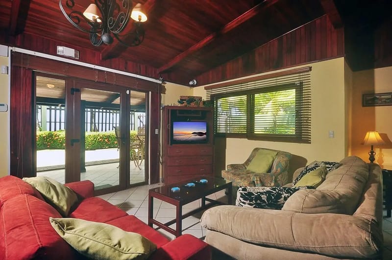 gorgeous oceanfront hideaway