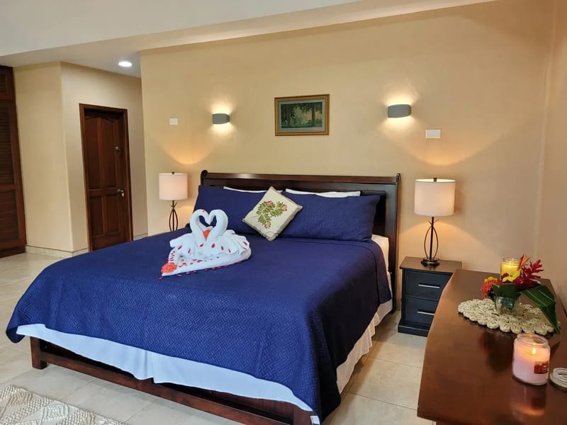 MT-02 — Luxurious Beach front Villa