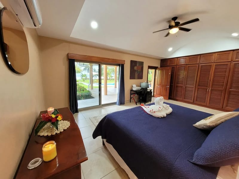 MT-02 — Luxurious Beach front Villa
