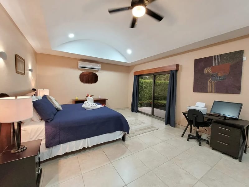 MT-02 — Luxurious Beach front Villa