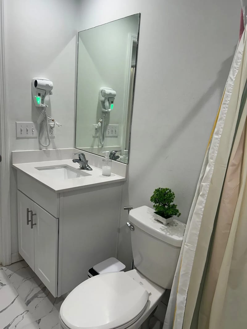Estudio privado moderno y acogedor