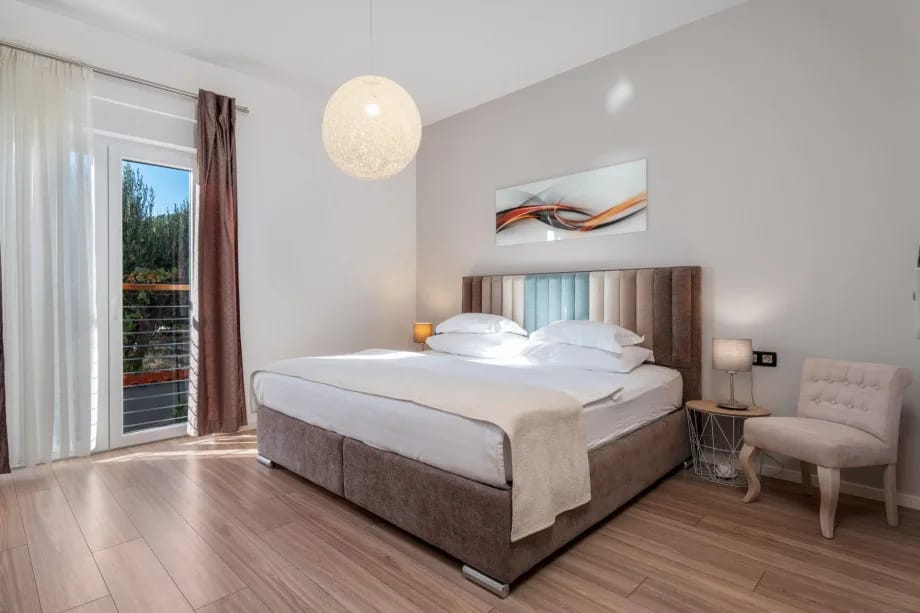 Dormitorio n.º 1 con una cama king size